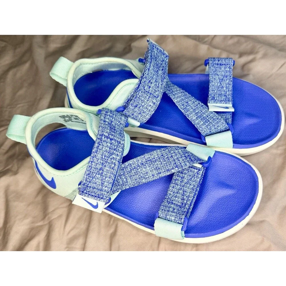 Nike Women's Vista NA Sandals in 